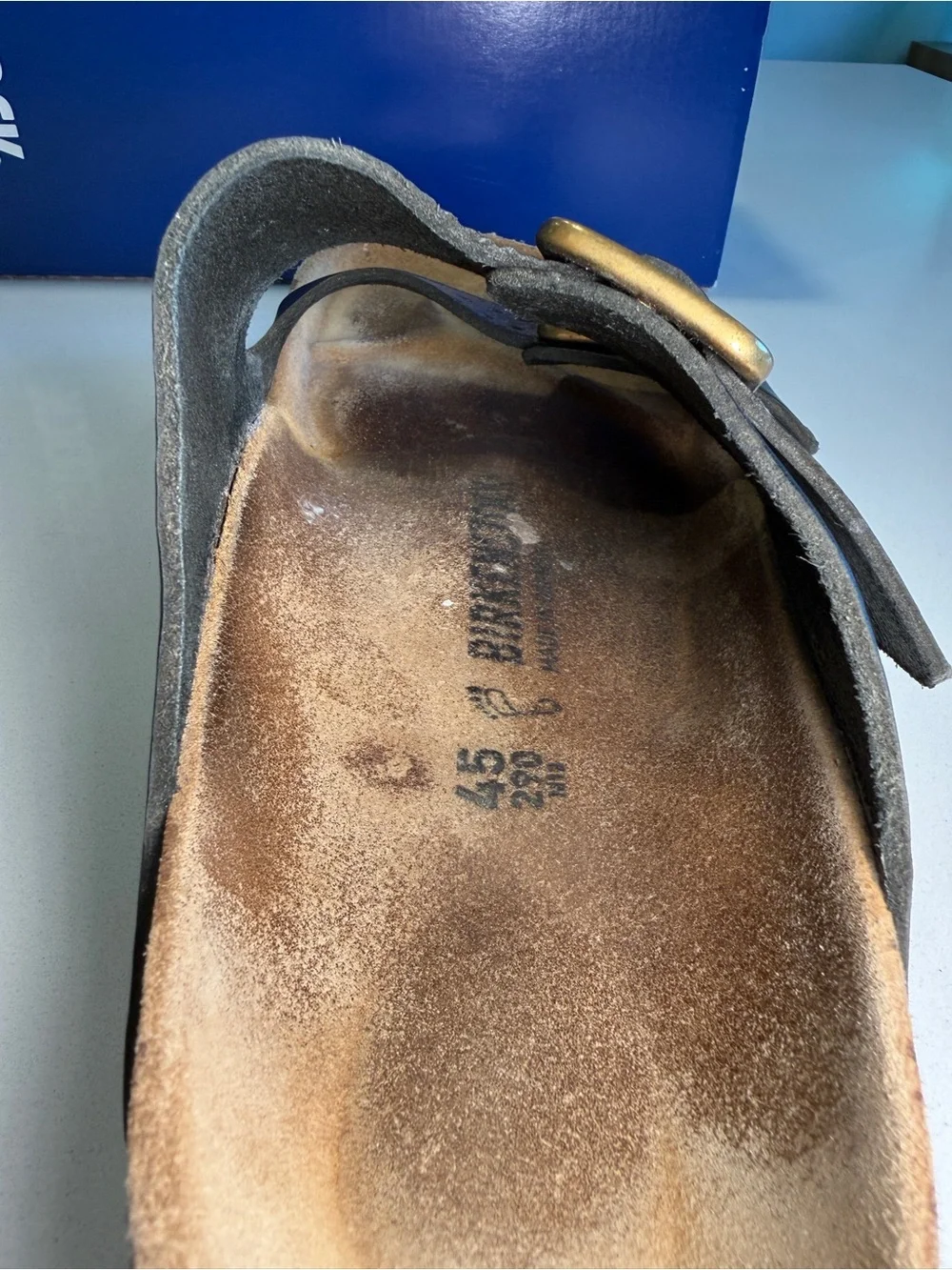 BIRKENSTOCK - Arizona Bold Gap Sandals in Black and Gold - Men’s Size EU 45